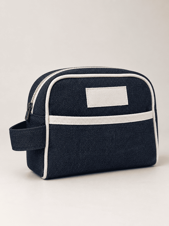 Necessaire em Jeans com bolso frontal